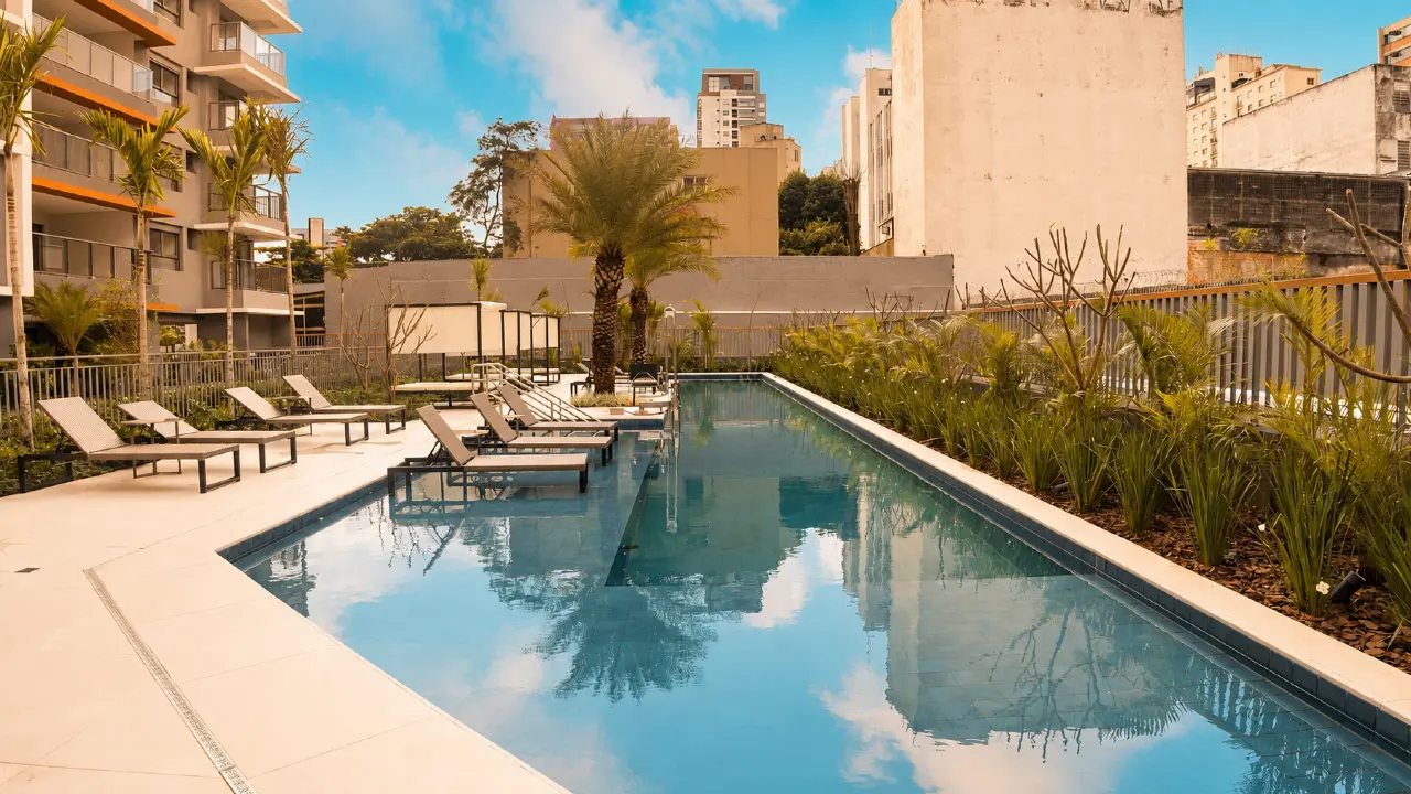 Piscina e Solarium do empreendimento Mirant Ibirapuera, em Vila Clementino